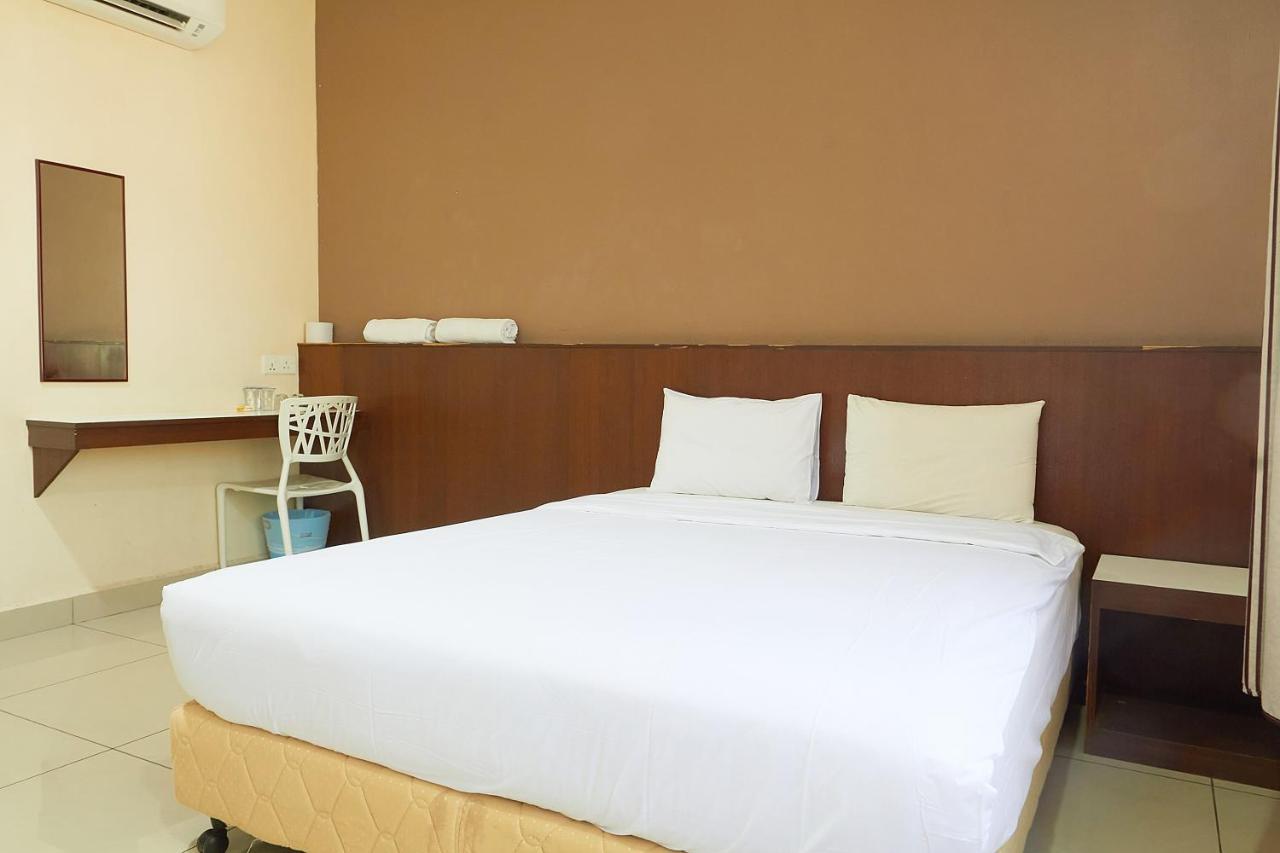 Langkawi Uptown Hotel Kuah Esterno foto