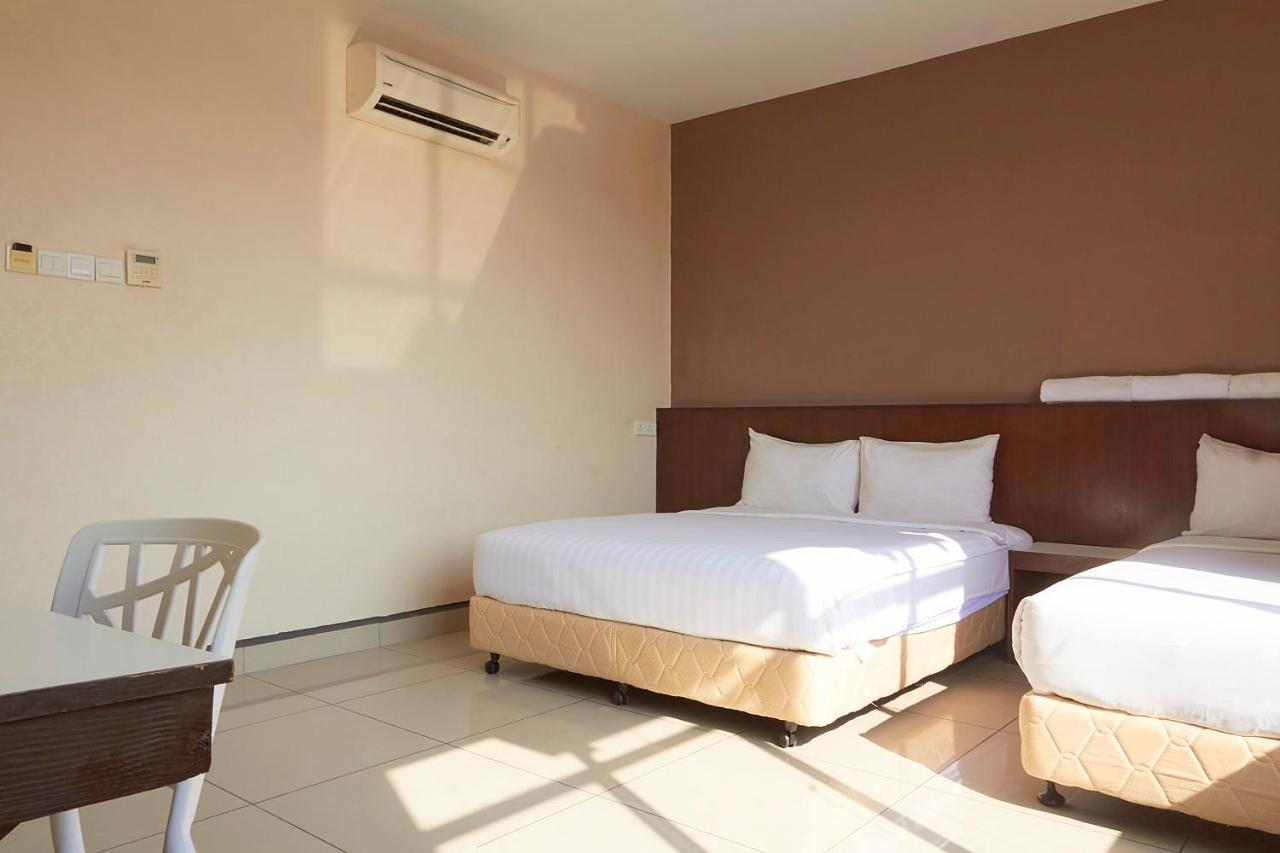 Langkawi Uptown Hotel Kuah Esterno foto