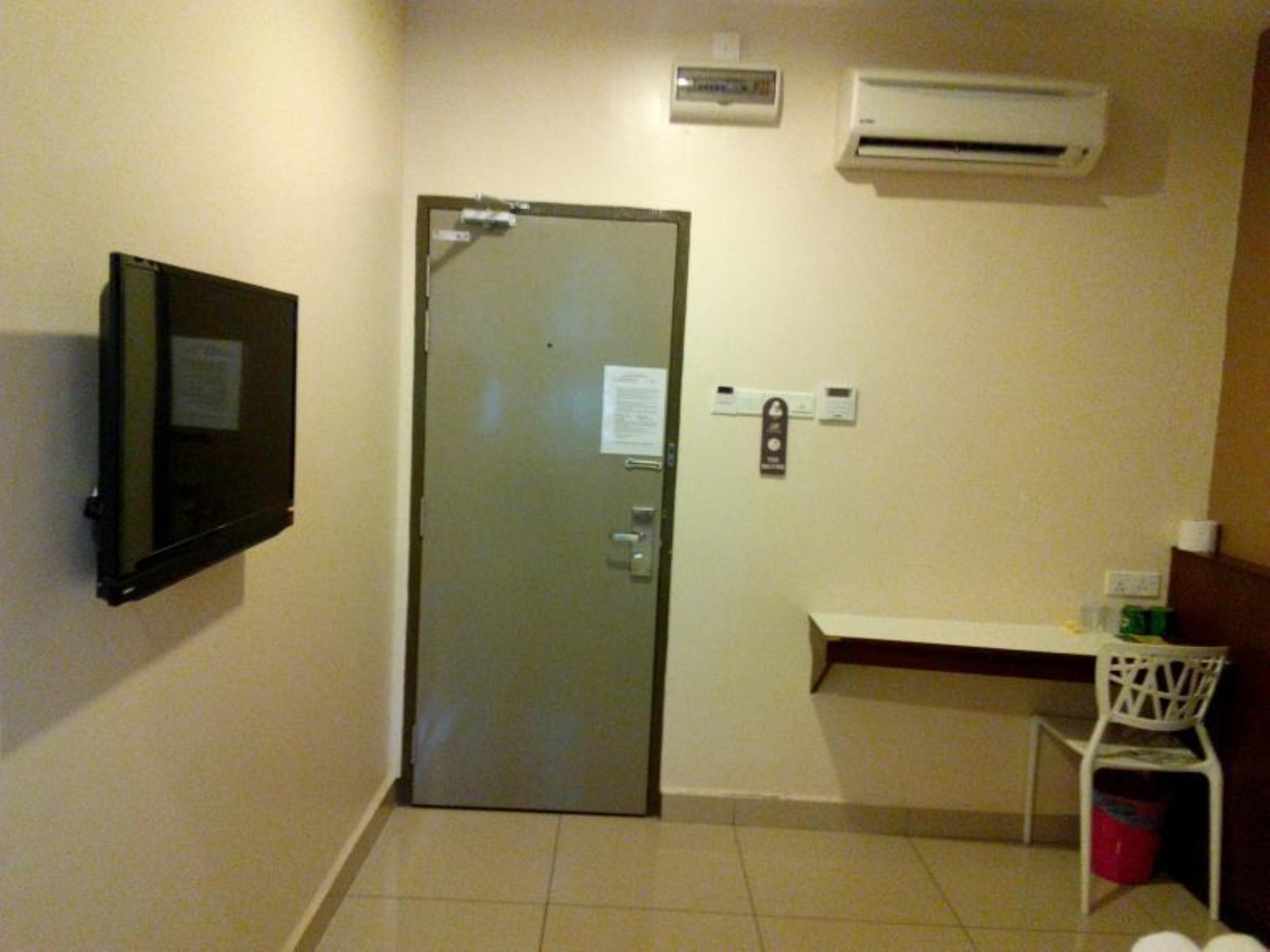 Langkawi Uptown Hotel Kuah Esterno foto